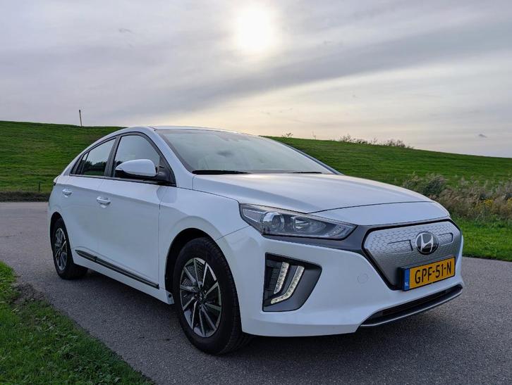 Hyundai IONIQ i-Motion EV | 38 kWh | Carplay, Auto's, Hyundai, Particulier, IONIQ, Achteruitrijcamera, Airbags, Airconditioning