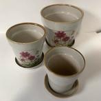 3 Bloempotten met bloemen en vlinder, Tuin en Terras, Bloempotten, Rond, Ophalen of Verzenden, Zo goed als nieuw, Balkon