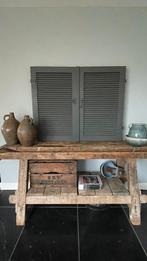 Oude houten luiken, Ophalen