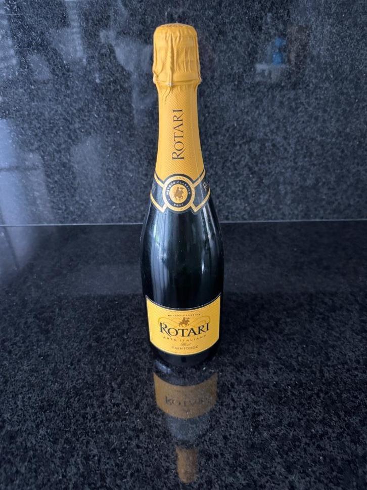 Rotari - Arte Italiana Brut - 0.75L  2024, Verzamelen, Wijnen, Nieuw, Champagne, Italië, Ophalen of Verzenden