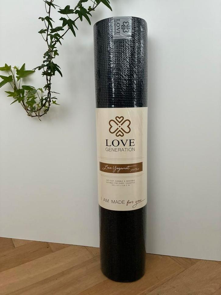 Yogamat Love Generation NIEUW, Sport en Fitness, Yoga en Pilates, Nieuw, Yogamat, Ophalen of Verzenden