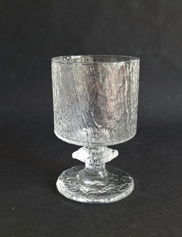 Iittala Finland Kristallen wijn/water glas. Timo Sarpaneva.  beschikbaar voor biedingen