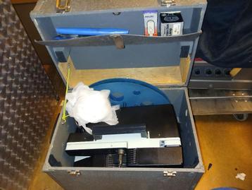 Ellmo 16 CL  filmprojector 16mm beschikbaar voor biedingen