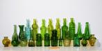 Grote set kleine groene flesjes (23x), Ophalen of Verzenden, Minder dan 50 cm, Groen, Glas