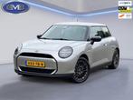 Mini Mini Cooper E Essential 40.7 kWh NIEUW 28-07-2025, acht, Stof, Gebruikt, Parkeersensor, 4 stoelen