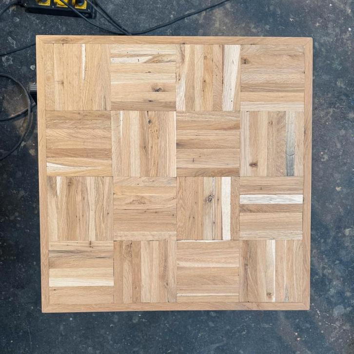 Blad Eikenhout voor bistrotafeltje ( 68,5 bij 68,5), Huis en Inrichting, Tafels | Eettafels, Zo goed als nieuw, 50 tot 100 cm