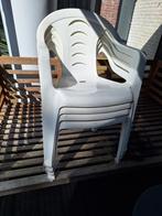 4 witte buiten stoelen stapelbaar, Tuin en Terras, Kunststof, Gebruikt, Stapelbaar, Ophalen