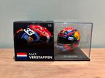 Max verstappen helm 1:5 singapore 2017, Verzamelen, Automerken, Motoren en Formule 1, Ophalen of Verzenden, Zo goed als nieuw