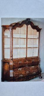 18e eeuwse wortelnoten glazen kast, Ophalen