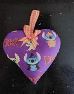 nieuw-kasthanger/ hartje Stitch Halloween d ( tovenaar), Ophalen of Verzenden, Overige figuren, Nieuw