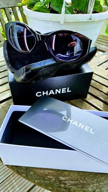 CHANEL Zonnebril ( UNISEX ) Authentic beschikbaar voor biedingen