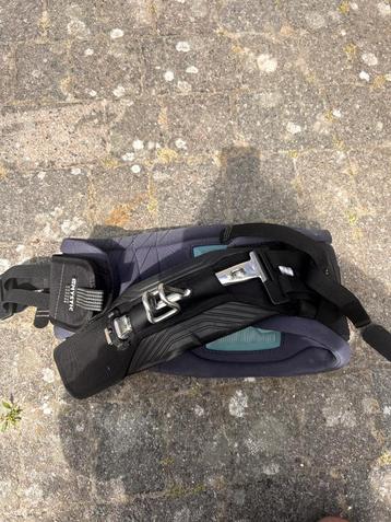 Mystic Warrior Kitesurf Trapeze – Medium (incl. mes) beschikbaar voor biedingen