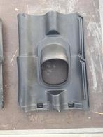 2x Dakdoorvoer - Gebruikt, Goede Staat, Doe-het-zelf en Verbouw, Dakpannen en Dakbedekking, Kunststof, Gebruikt, Zwart, Ophalen of Verzenden