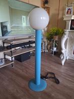 blauwe vloerlamp., Huis en Inrichting, Lampen | Vloerlampen, Ophalen, Gebruikt, Glas, 100 tot 150 cm