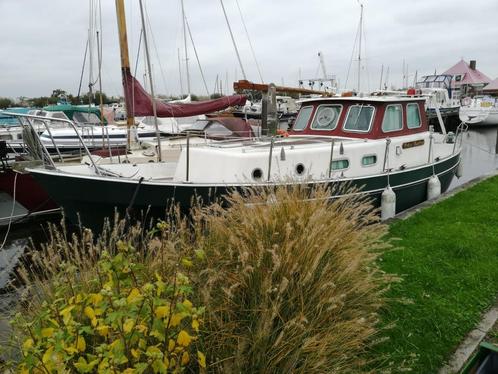 Motorsailer 9.15 x 3.10 - polyester, Watersport en Boten, Motorboten en Motorjachten, Gebruikt, Polyester, 9 tot 12 meter, Diesel