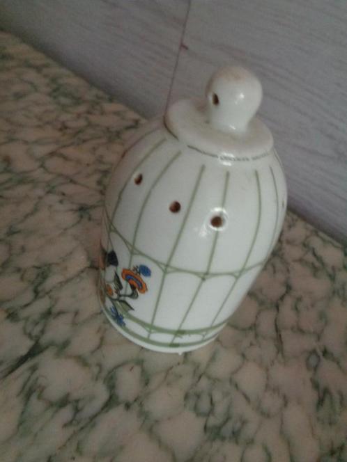 porseleine vogelkooi als geur houder 10 cm hoog 6 cm breed, Antiek en Kunst, Curiosa en Brocante, Ophalen of Verzenden