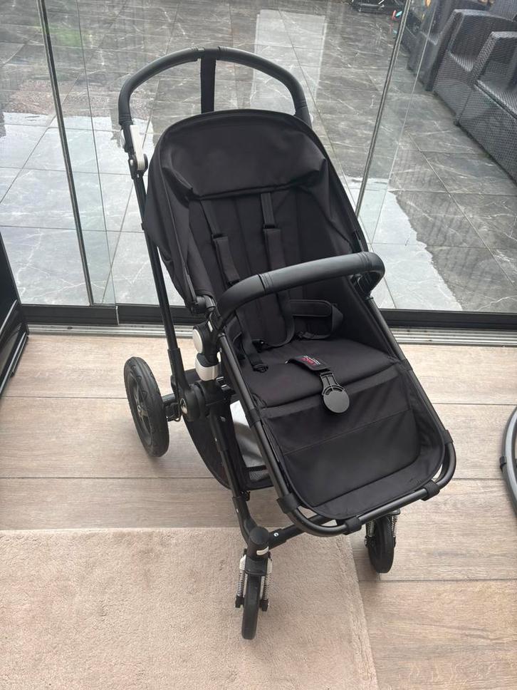 Bugaboo cameleon 2 jaar oud zwart, Kinderen en Baby's, Buggy's, Zo goed als nieuw, Regenhoes, Ophalen of Verzenden
