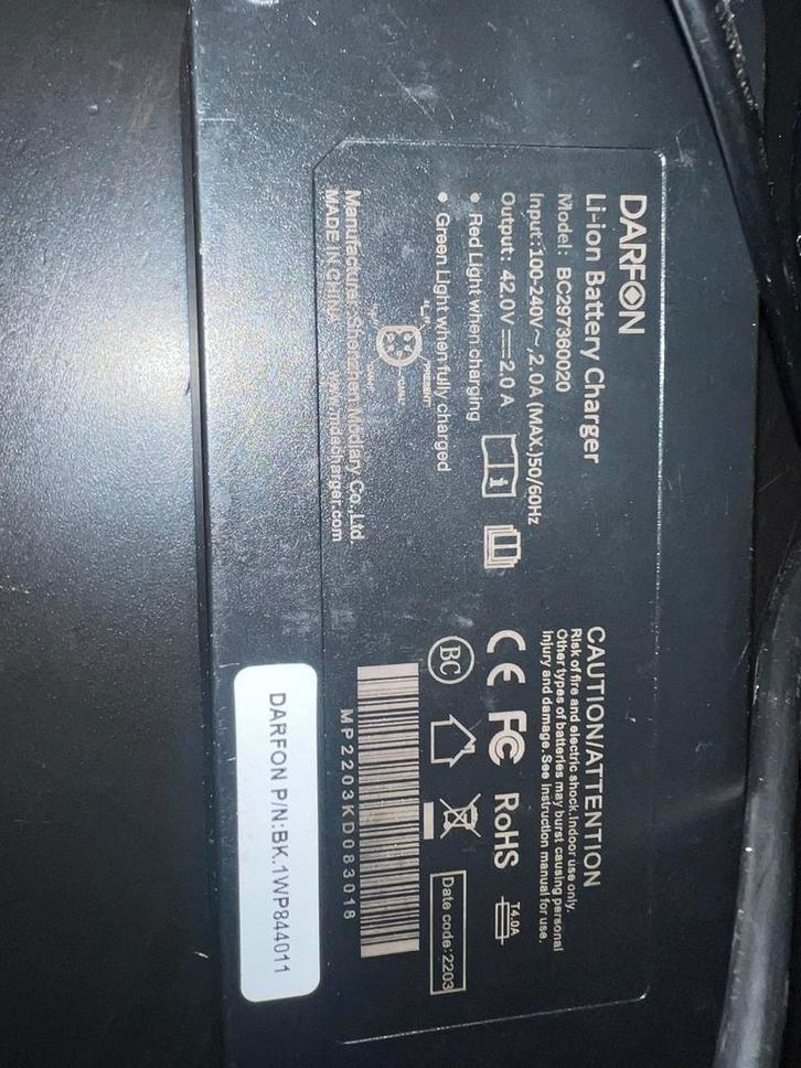 Darfon acculader DT 2A + adapter Cortina en Stella vicenza, Fietsen en Brommers, Fietsaccessoires | Fietsaccu's, Zo goed als nieuw