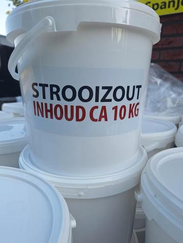 Strooizout 10 kg in afsluitbare emmer - Winterklaar! beschikbaar voor biedingen