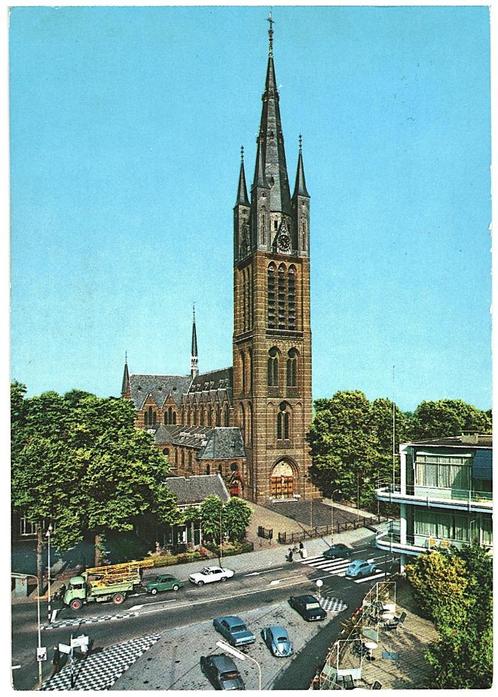 909357	Hilversum	NH 1972 DAF vrachtwagen Vitus kerk	Gelopen, Verzamelen, Ansichtkaarten | Nederland, Gelopen, Noord-Holland, 1960 tot 1980