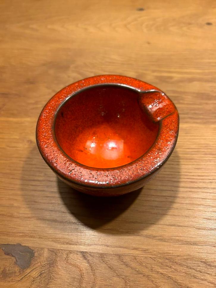 RAVELLI keramiek asbak nr 221 - jaren ‘70., Verzamelen, Rookartikelen, Aanstekers en Luciferdoosjes, Gebruikt, Asbak, Ophalen of Verzenden