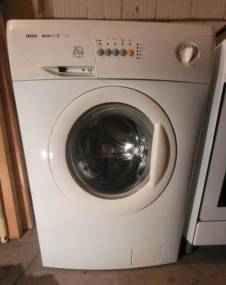 Zanussi wasmachine in uitstekende staat, Witgoed en Apparatuur, Wasmachines, Gebruikt, 85 tot 90 cm, 1200 tot 1600 toeren, Ophalen