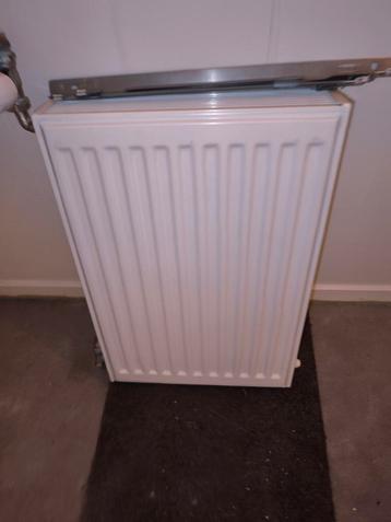  Radiator (zo goed als nieuw) gratis afhalen  beschikbaar voor biedingen