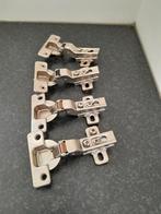 4 keukendeurscharnieren, Ophalen of Verzenden, Zo goed als nieuw, IJzer, Scharnier