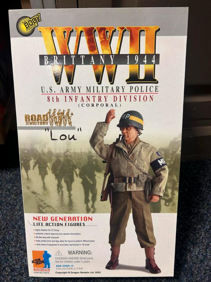Dragon Lou 1/6 US Army Military Police WWII, Verzamelen, Militaria | Algemeen, Overige soorten, Miniatuur of Beeldje, Amerika