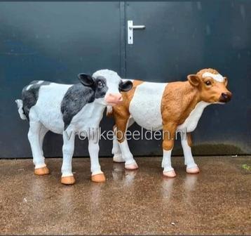 Koe beeld in de tuin, polyester koe, varken, tuinbeeld kalf beschikbaar voor biedingen