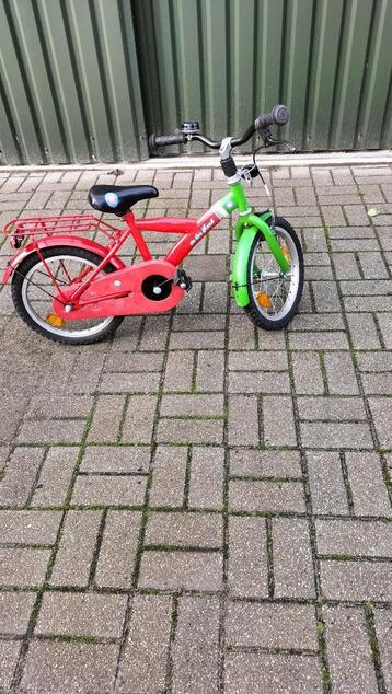 Mooi Jongensfietsje 16 inch ,helemaal nagekeken . beschikbaar voor biedingen
