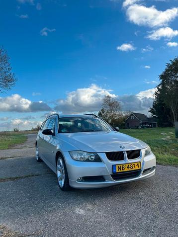 BMW 3-Serie 2.0 318 I Touring 2007 Grijs beschikbaar voor biedingen