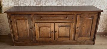 Dressoir in Donker Eiken beschikbaar voor biedingen