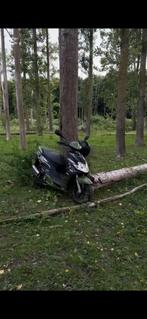 Yamaha yog rr 2017, Fietsen en Brommers, Scooters | Piaggio, Ophalen, Zo goed als nieuw, Overige modellen