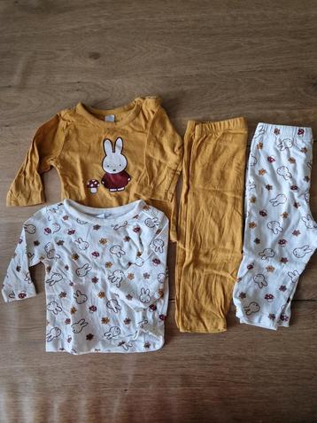 2 Leuke Nijntje Pyjama's Maat 68 beschikbaar voor biedingen