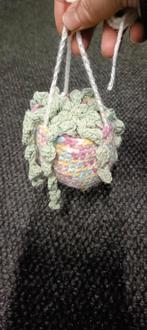 Gehaakte plantjes, Ophalen