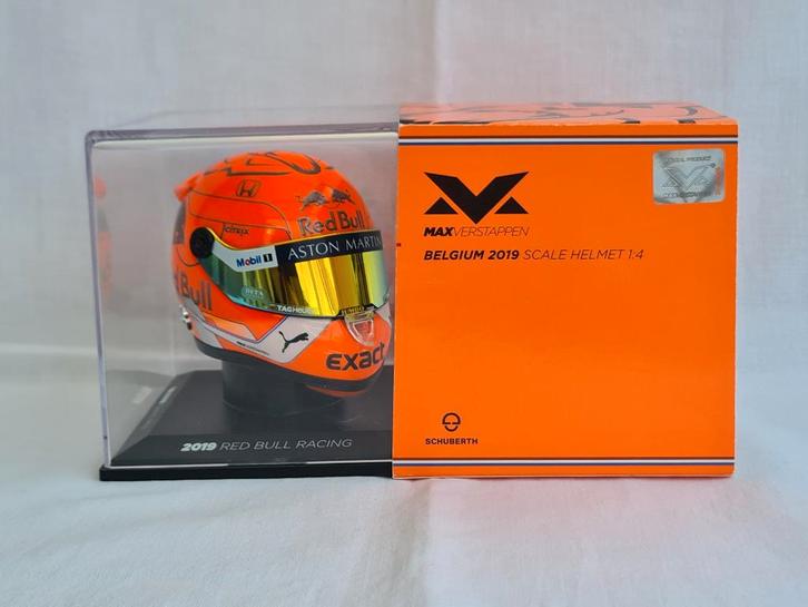1:4 HELM MAX VERSTAPPEN SPA 2019 GP BELGIË, Verzamelen, Automerken, Motoren en Formule 1, Zo goed als nieuw, Formule 1, Ophalen of Verzenden
