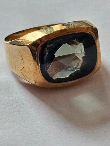 Mooie ring met jade steen 14 karaat 5 gram  beschikbaar voor biedingen
