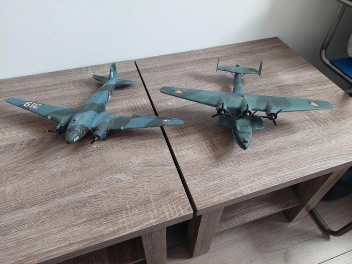 Oude vliegtuigen kunstof, Hobby en Vrije tijd, Overige Hobby en Vrije tijd, Ophalen of Verzenden