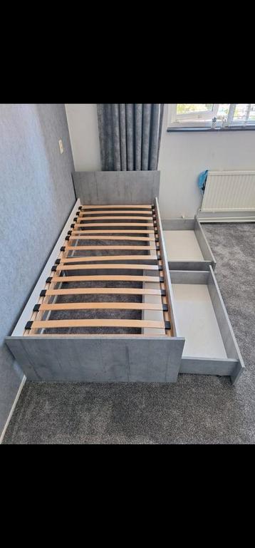 1 persoons bed 90x200