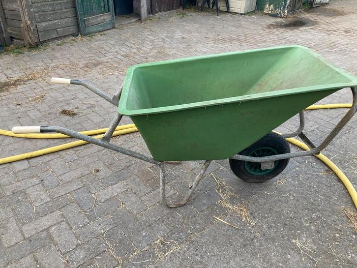 Kruiwagens groot en klein en steenkruiwagens en losse wielen, Tuin en Terras, Kruiwagens, Zo goed als nieuw, Handmatig, Eenwielig