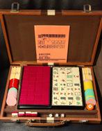 Antieke rode bakelieten Mahjongset, Hobby en Vrije tijd, Gezelschapsspellen | Bordspellen, Gebruikt, Onbekend, Vijf spelers of meer