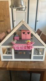 Leuk poppenhuis incl accessoires en poppetjes, Ophalen of Verzenden, Gebruikt, Poppenhuis