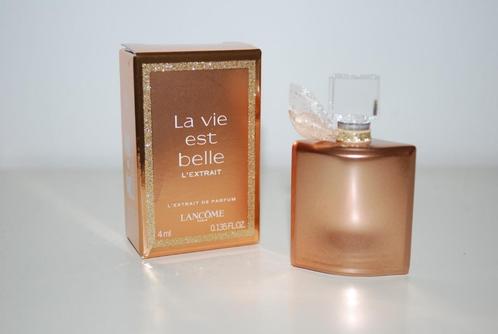 Miniatuur La Vie est Belle L' Extrait, Verzamelen, Parfumverzamelingen, Zo goed als nieuw, Miniatuur, Gevuld, Ophalen of Verzenden