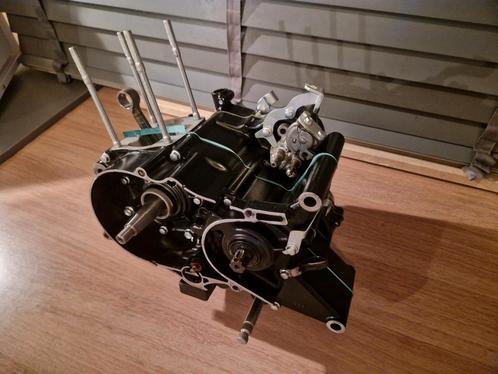 Honda AC08E NSR 50 6bak gereviseerd motorblok Nieuwstaat!!, Fietsen en Brommers, Brommeronderdelen | Algemeen, Zo goed als nieuw