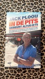 Jack Plooij - In de pits gebeurt altijd iets, Ophalen of Verzenden, Zo goed als nieuw, Jack Plooij