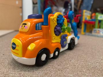 Toet Toet Auto Vrachtwagen beschikbaar voor biedingen