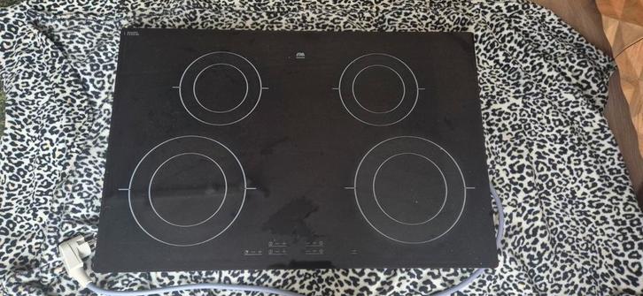 Zeer nette ETNA Inductiekookplaat, Witgoed en Apparatuur, Kookplaten, Zo goed als nieuw, Inbouw, Inductie, 4 kookzones, Ophalen of Verzenden