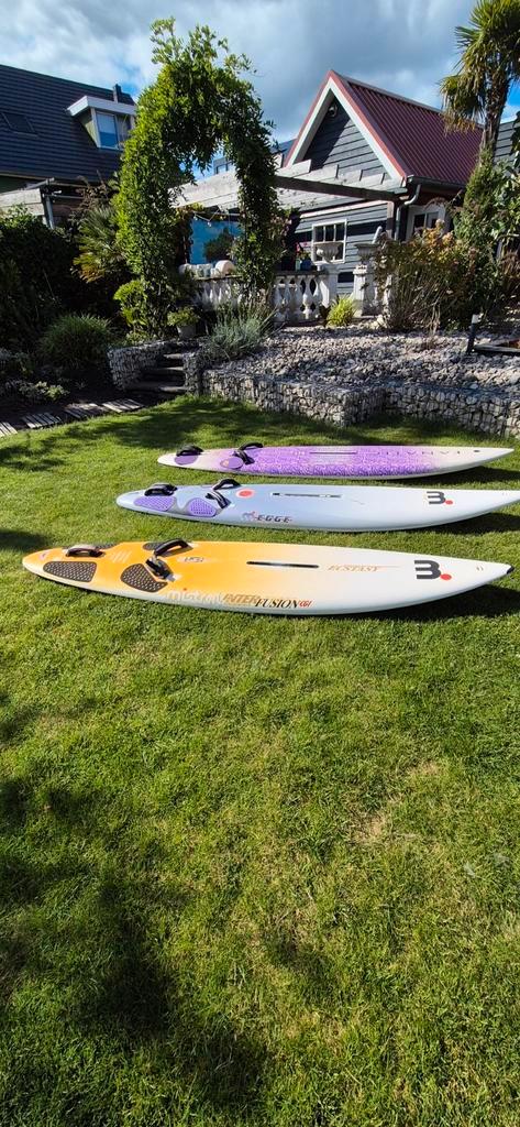 Gratis: Drie leuke surfplanken, Watersport en Boten, Zeilen en Zeiltoebehoren, Gebruikt, Minder dan 15 m², Ophalen