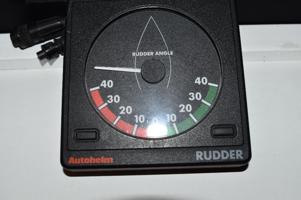 Autohelm St50 rudder display. Zeer netjes. Helder glas., Ophalen of Verzenden, Zo goed als nieuw, Kaartplotter of Fish Finder